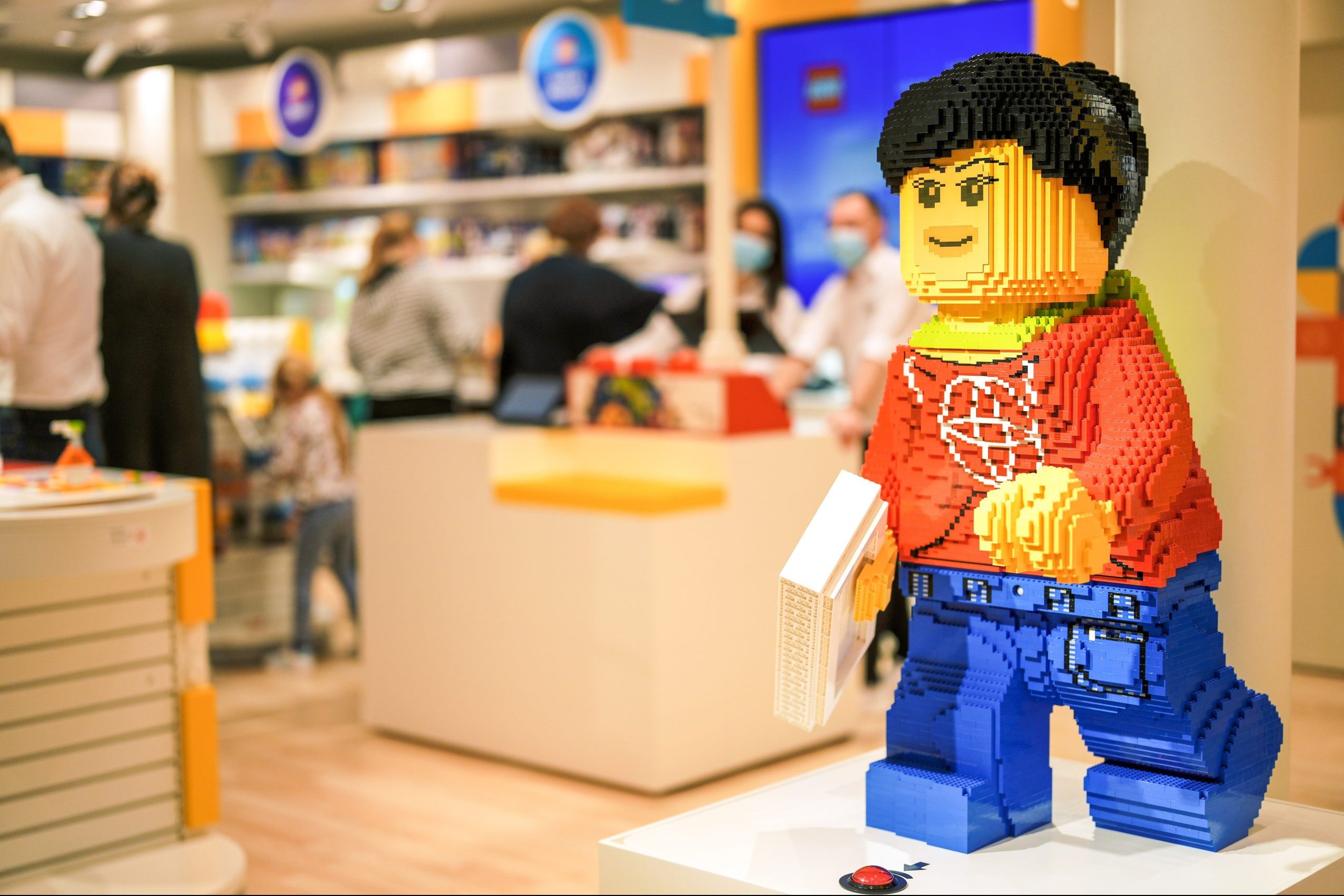 kampioen badminton Alternatief voorstel AIDA Cruises opent tweede Lego-winkel op zee, nu op AIDAperla